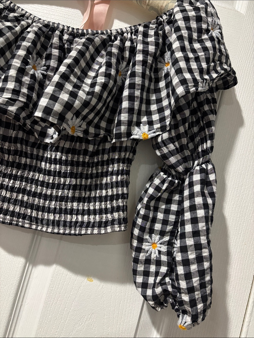 Zara Black & White Gingham Off-Shoulder Daisy Embroidered Crop Top - Picture 5 of 7